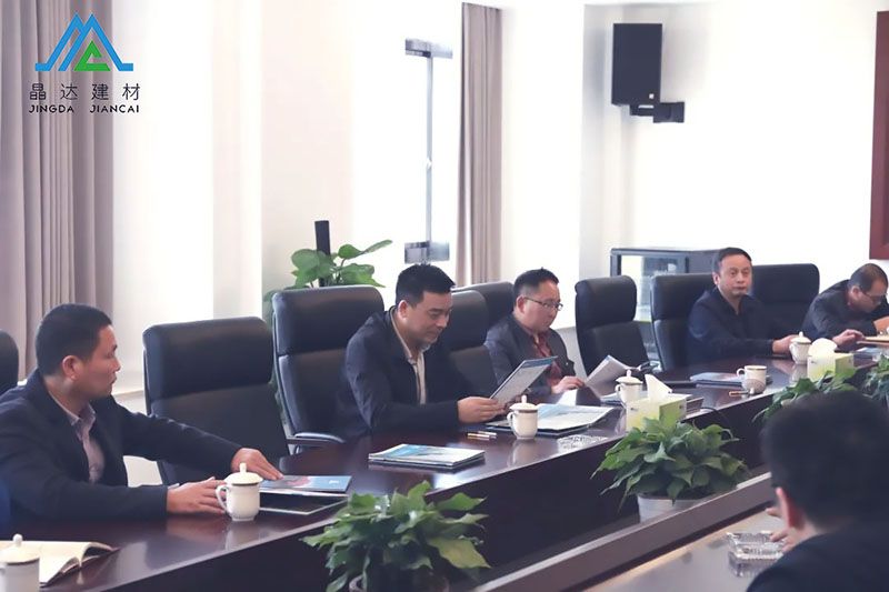 諸暨市副市長深刻貫徹“三服務”精神，攜領導團親切慰問晶達復工情況